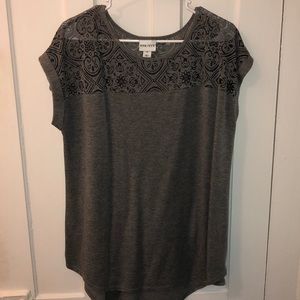 Ava & Viv Gray Top size 1X